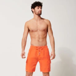 Vilebrequin Men Linen Bermuda Shorts Cargo Pockets -Outdoor Beach & Swimwear BAIE9U01 129 frontworn 3920x3920 1