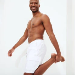 Vilebrequin Men Cargo Linen Bermuda Shorts Solid 15 Vilebrequin Men Cargo Linen Bermuda Shorts Solid -Outdoor Beach & Swimwear BAIP613P 010 supp2 3920x3920 1