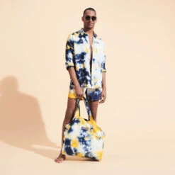 Vilebrequin Linen Tie & Dye Unisex Tote Bag -Outdoor Beach & Swimwear BBLH3114 390 frontworn 3920x3920 1