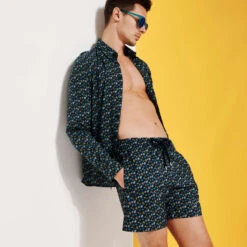 Vilebrequin Unisex Cotton Voile Summer Shirt Micro Tortues Rainbow -Outdoor Beach & Swimwear CCAC3V39 390 supp1 3920x3920 1