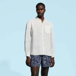 Vilebrequin Men Linen Shirt Solid -Outdoor Beach & Swimwear CRSP601P 010 supp1 3920x3920 1