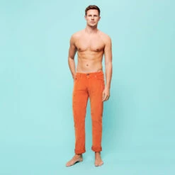 Vilebrequin Men 5-pocket Velvet Pants Regular Fit 11 Vilebrequin Men 5-pocket Velvet Pants Regular Fit -Outdoor Beach & Swimwear G18C2V21 173 frontworn 3920x3920 1