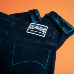 Vilebrequin Men 5-Pockets Jeans Requins 3D 14 Vilebrequin Men 5-Pockets Jeans Requins 3D -Outdoor Beach & Swimwear G18C3V07 360 supp1 3920x3920 1