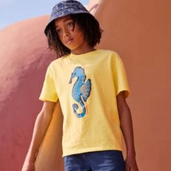 Vilebrequin Boys T-Shirt Seahorse -Outdoor Beach & Swimwear GAIU3P62 120 frontworn 3920x3920 1