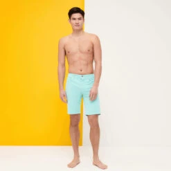 Vilebrequin Men 5-Pocket Corduroy 2000 Lines Bermuda Shorts -Outdoor Beach & Swimwear GRNH2V85 333 supp7 3920x3920 1