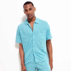 Vilebrequin Unisex Linen Bowling Shirt Solid 15 Vilebrequin Unisex Linen Bowling Shirt Solid -Outdoor Beach & Swimwear HARU2O00 374 frontworn men 3920x3920 1