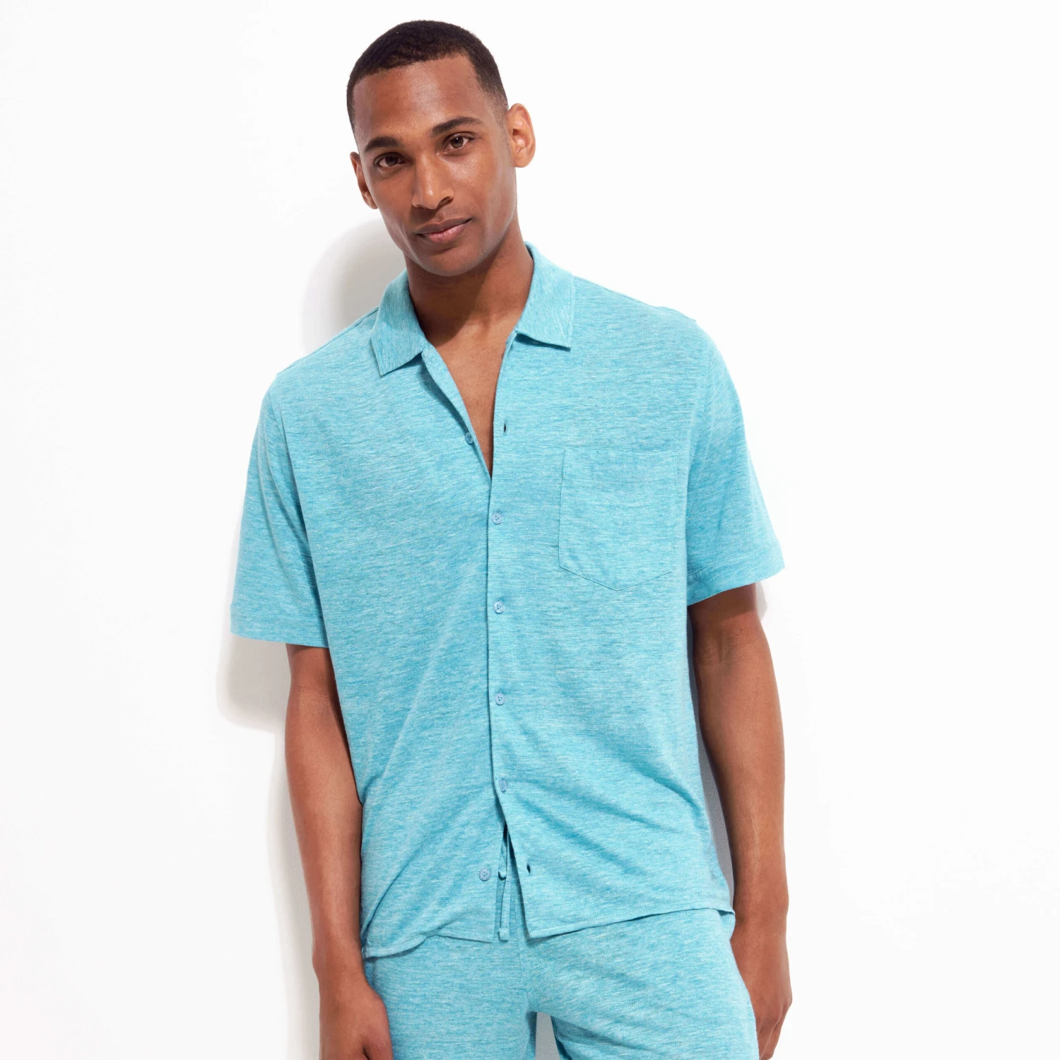 Vilebrequin Unisex Linen Bowling Shirt Solid 6 Vilebrequin Unisex Linen Bowling Shirt Solid - Image 4