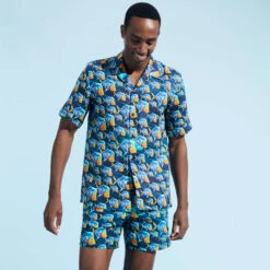 Vilebrequin Men Linen Bowling Shirt Piranhas -Outdoor Beach & Swimwear HARU3U17 390 frontworn 3920x3920 1