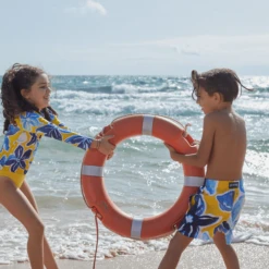 Vilebrequin Boys Swim Trunks Ultra-light And Packable Raiatea 7 Vilebrequin Boys Swim Trunks Ultra-light And Packable Raiatea -Outdoor Beach & Swimwear JHIH3J07 110 supp1 3920x3920 1