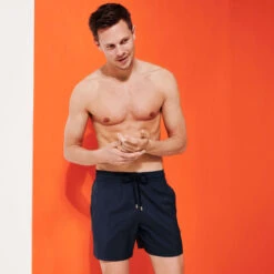 Vilebrequin Men Swim Trunks Ultra-light And Packable Solid -Outdoor Beach & Swimwear MAHH0I00 390 frontworn 3920x3920 1