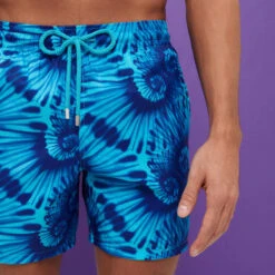 Vilebrequin Men Swim Trunks Ultra-light And Packable Nautilius Tie & Dye -Outdoor Beach & Swimwear MAHH2J29 301 supp1 3920x3920 1