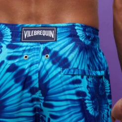 Vilebrequin Men Swim Trunks Ultra-light And Packable Nautilius Tie & Dye -Outdoor Beach & Swimwear MAHH2J29 301 supp2 3920x3920 1