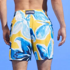 Vilebrequin Men Swim Trunks Ultra-light And Packable Raiatea -Outdoor Beach & Swimwear MAHH3J07 110 backworn 3920x3920 1