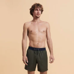 Vilebrequin Men Merinos Wool Swim Trunks Bicolore -Outdoor Beach & Swimwear MGUU3L49 437 frontworn 3920x3920 1