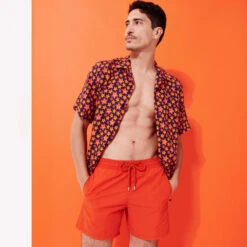 Vilebrequin Men Swim Trunks Solid 12 Vilebrequin Men Swim Trunks Solid -Outdoor Beach & Swimwear MOOC1A00 173 supp1 3920x3920 1