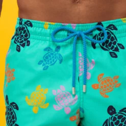 Vilebrequin Men Swim Trunks Ronde Des Tortues Multicolore 13 Vilebrequin Men Swim Trunks Ronde Des Tortues Multicolore -Outdoor Beach & Swimwear MOOC1B36 420 supp1 3920x3920 1