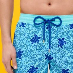 Vilebrequin Men Swim Trunks Turtles Splash Flocked -Outdoor Beach & Swimwear MOOC1D00 381 supp1 3920x3920 1
