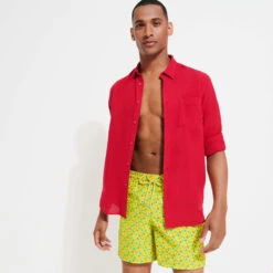 Vilebrequin Men Swimwear Micro Tortues Rainbow -Outdoor Beach & Swimwear MOOC3B39 414 supp1 3920x3920 1