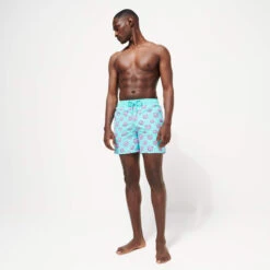 Men Swim Trunks Nola - Vilebrequin X John M Armleder 11 Men Swim Trunks Nola - Vilebrequin X John M Armleder -Outdoor Beach & Swimwear MOOH2D53 381 frontworn 3920x3920 1