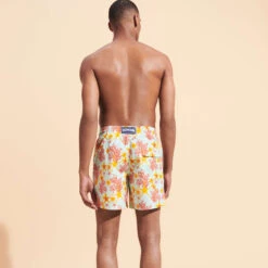 Vilebrequin Men Swim Shorts Starlettes & Coraux 10 Vilebrequin Men Swim Shorts Starlettes & Coraux -Outdoor Beach & Swimwear MOOH3B46 373 backworn 3920x3920 1