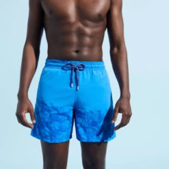 Vilebrequin Men Swim Shorts Water-reactive Piranhas -Outdoor Beach & Swimwear MOOU3D17 367 supp1 3920x3920 1