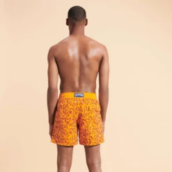 Vilebrequin Men Swim Trunks Flocked Starlettes 11 Vilebrequin Men Swim Trunks Flocked Starlettes -Outdoor Beach & Swimwear MOOU3D24 172 backworn 3920x3920 1