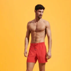 Vilebrequin Men Swim Trunks Water-reactive Crabs & Shrimps -Outdoor Beach & Swimwear MOOU3D53 201 supp2 3920x3920 1