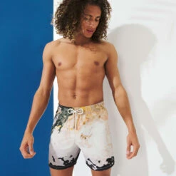 Men Swim Trunks Distortive Water - Vilebrequin X Highsnobiety -Outdoor Beach & Swimwear MOOZ0B51 049 supp3 3920x3920 1
