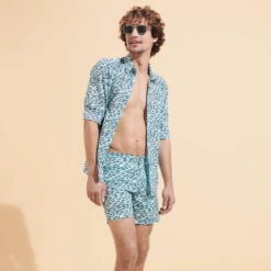 Vilebrequin Men Stretch Short Swim Trunks Flat Belt Gulf Stream -Outdoor Beach & Swimwear MSEU3F30 373 supp1 3920x3920 1