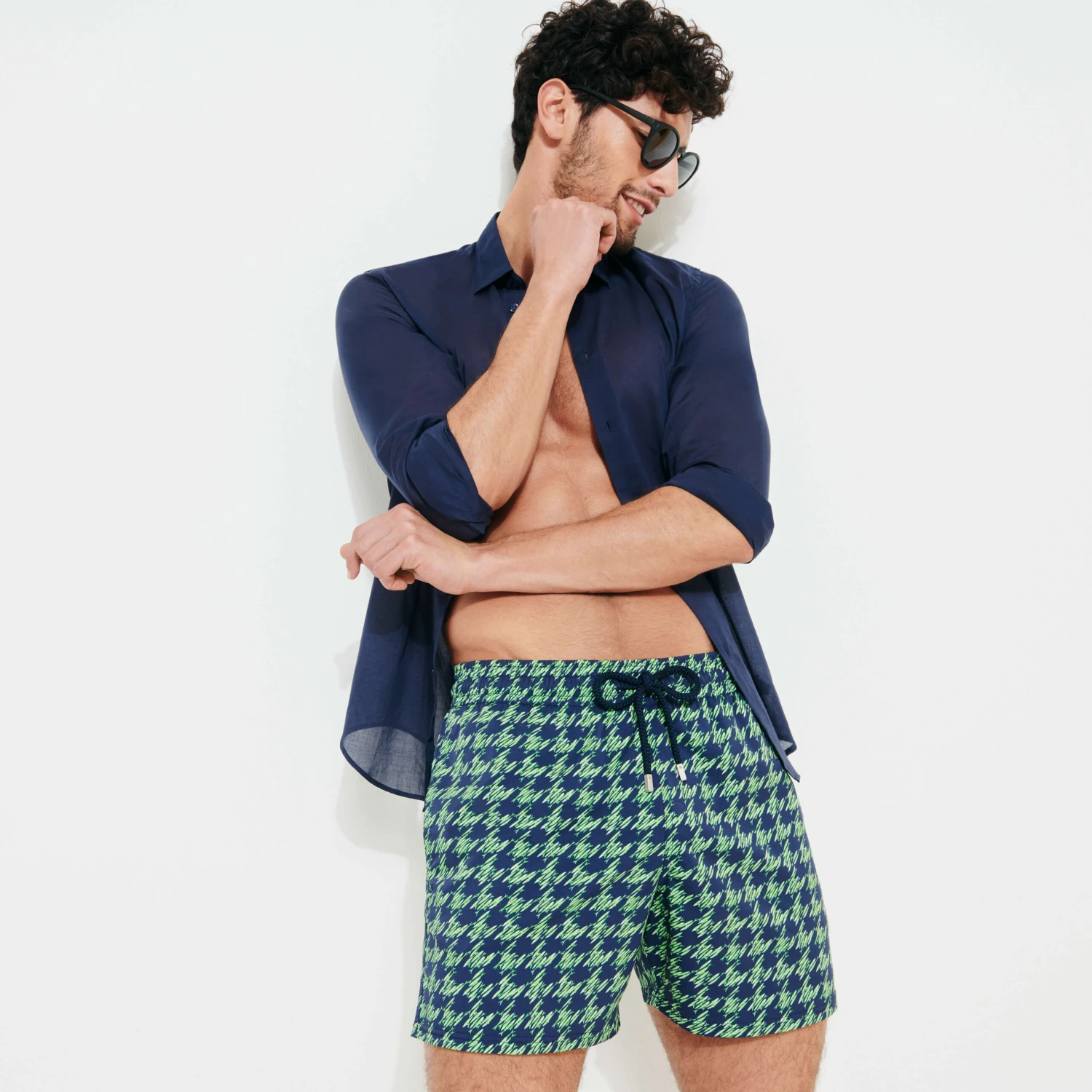 Vilebrequin Men Stretch Swim Trunks Fish Foot 7 Vilebrequin Men Stretch Swim Trunks Fish Foot - Image 5