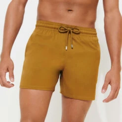 Vilebrequin Men Stretch Swim Trunks Solid -Outdoor Beach & Swimwear MSOE9E01 512 supp3 3920x3920 1