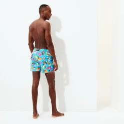 Men Swim Trunks - Vilebrequin X Derrick Adams -Outdoor Beach & Swimwear MSOZ1F92 338 backworn 3920x3920 1