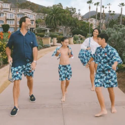 Men Stretch Swim Trunks - Vilebrequin X Malbon 13 Men Stretch Swim Trunks - Vilebrequin X Malbon -Outdoor Beach & Swimwear MSOZ3F03 390 supp3 3920x3920 1