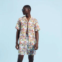 Vilebrequin Men Long Swimwear Utra-light And Packable Fish Family -Outdoor Beach & Swimwear OKHU3J25 010 supp1 3920x3920 1