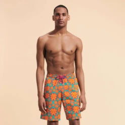 Vilebrequin Men Long Swim Trunks Poulpes Neon -Outdoor Beach & Swimwear OKIH3F41 459 frontworn 3920x3920 1