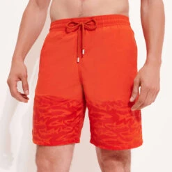 Vilebrequin Men Long Swim Trunks Water-reactive Requins 3D -Outdoor Beach & Swimwear OKOC3D07 173 backworn 3920x3920 1