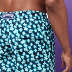 Vilebrequin Men Long Swim Trunks Blurred Turtles 13 Vilebrequin Men Long Swim Trunks Blurred Turtles -Outdoor Beach & Swimwear OKOH2B40 390 supp1 3920x3920 1