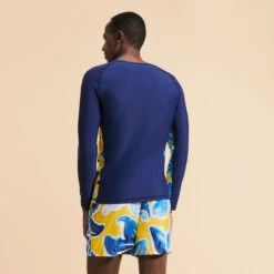 Vilebrequin Men Rashguard Long Sleeves Raiatea -Outdoor Beach & Swimwear RLLH3R07 110 backworn 3920x3920 1