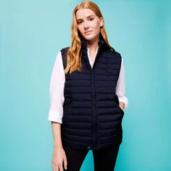 Vilebrequin Unisex Reversible Sleeveless Jacket Blurred Turtles -Outdoor Beach & Swimwear VRGH2Y40 390 frontworn women 3920x3920 1